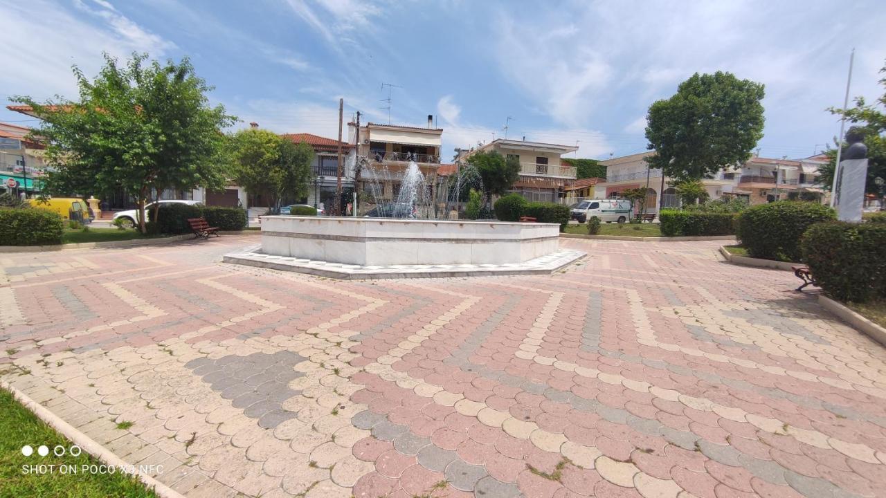 Apartment Nea Potidea. Exterior photo